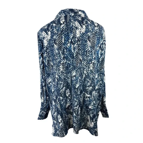 Susan Graver Printed Woven Tunic Top Asymmetrical Hem Blouse Blue Plus Size 3X - Picture 6 of 10